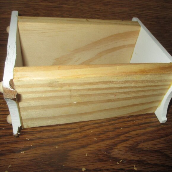 KidKraft Dollhouse Furniture 3 piece set of Bedroom Furniture - Picture 3 of 5